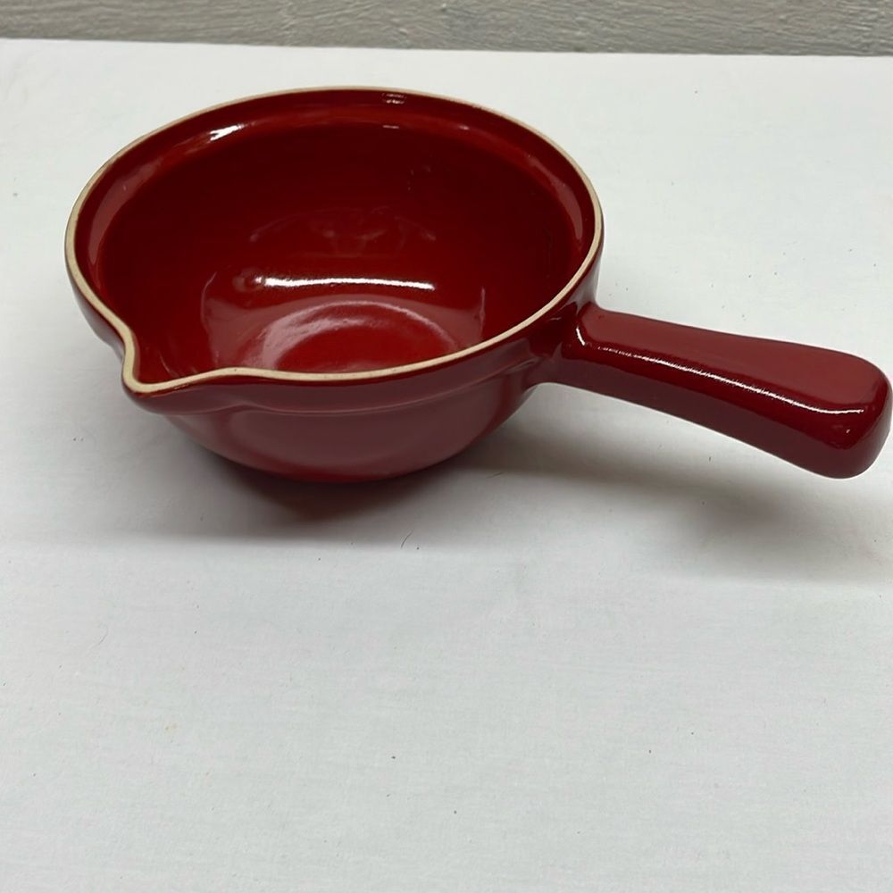 EMILE HENRY FRANCE   7" Red FLAME Enamel STONEWARE SAUCE FONDUE POURING POT